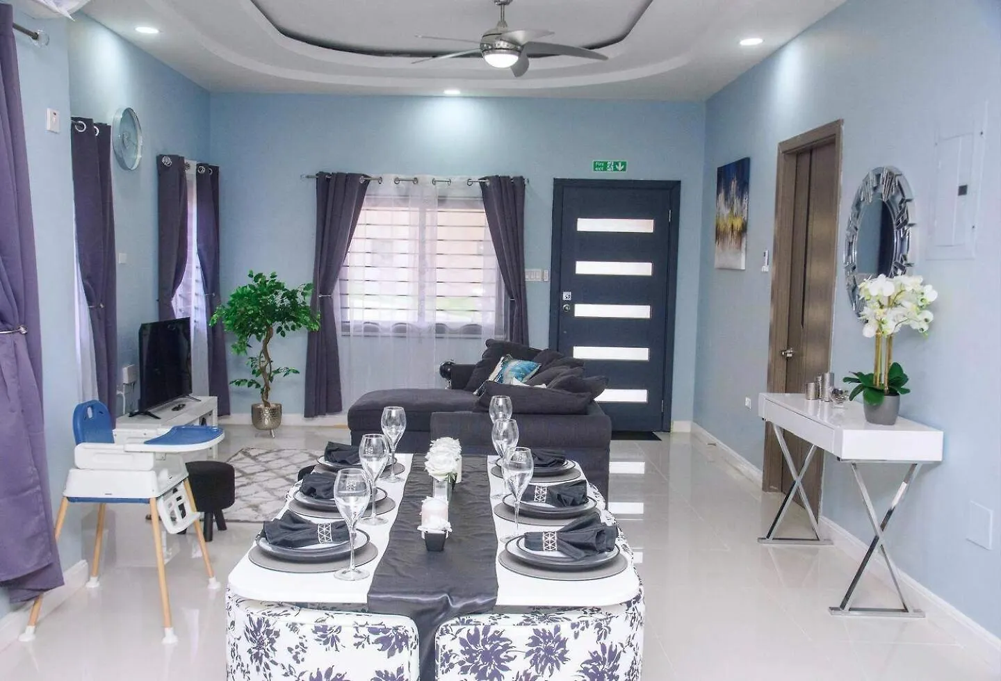 Montana Villa-Ochorios-Sleeps6-Aircon-Pool-Tv-Wifi Ocho Rios 0*,  Jamajka